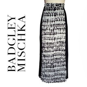 Badgley Mishka -Pleated Maxi skirt -Size 4